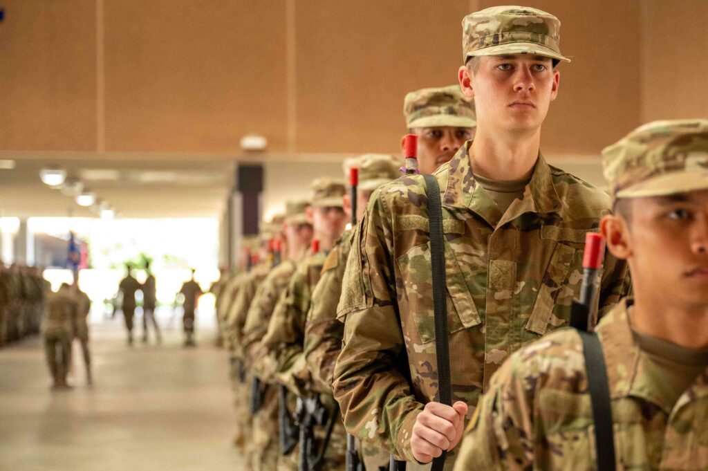 Seeking ‘warfighter mindset,’ Air Force basic trainees now carrying rifles through boot camp