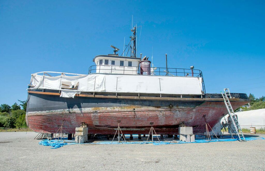 A Former Navy Vessel Is Abandoned on the South Carolina Coast. Here’s What’s Being Done About It.