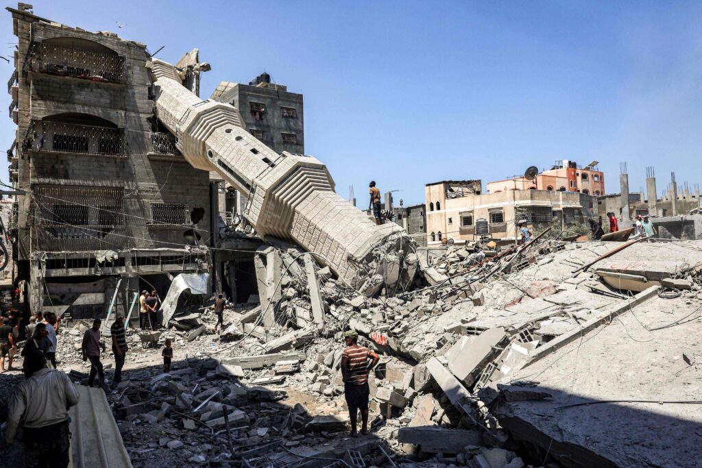 Israeli Strike Destroys Building near Beirut as Blinken Presses for Gaza Cease-Fire