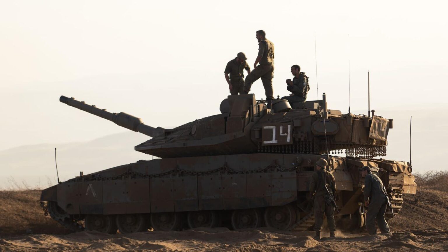 Israeli Merkava Tanks on Lebanese Border Poised to Overtake Hezbollah