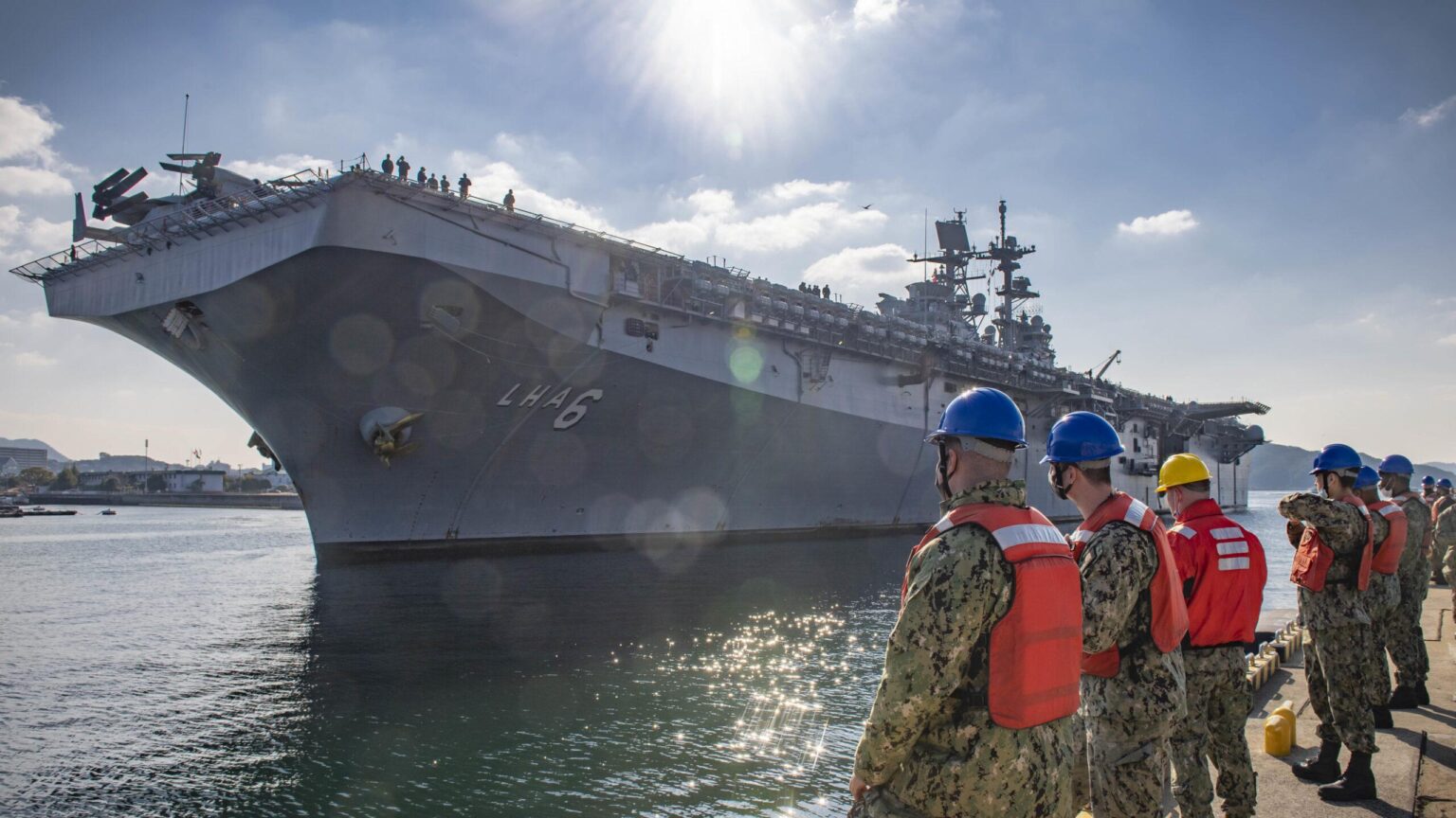 Navy’s $10B multiship deal will bolster defense industry, help demand for more amphibious ships, top admiral says