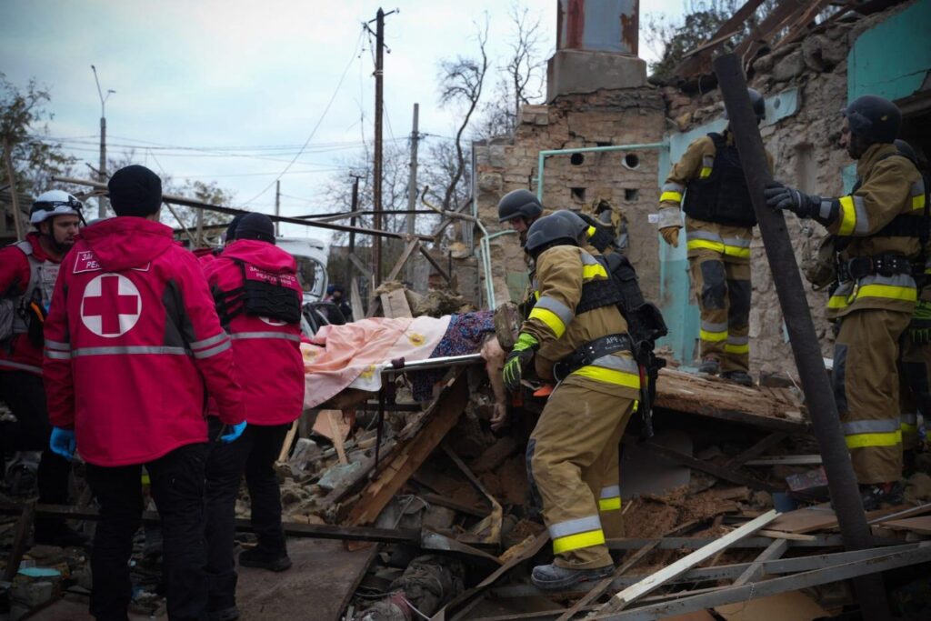 Latest ‘Massive’ Russian Aerial Attack Cuts Power to 1 Million Homes in Ukraine