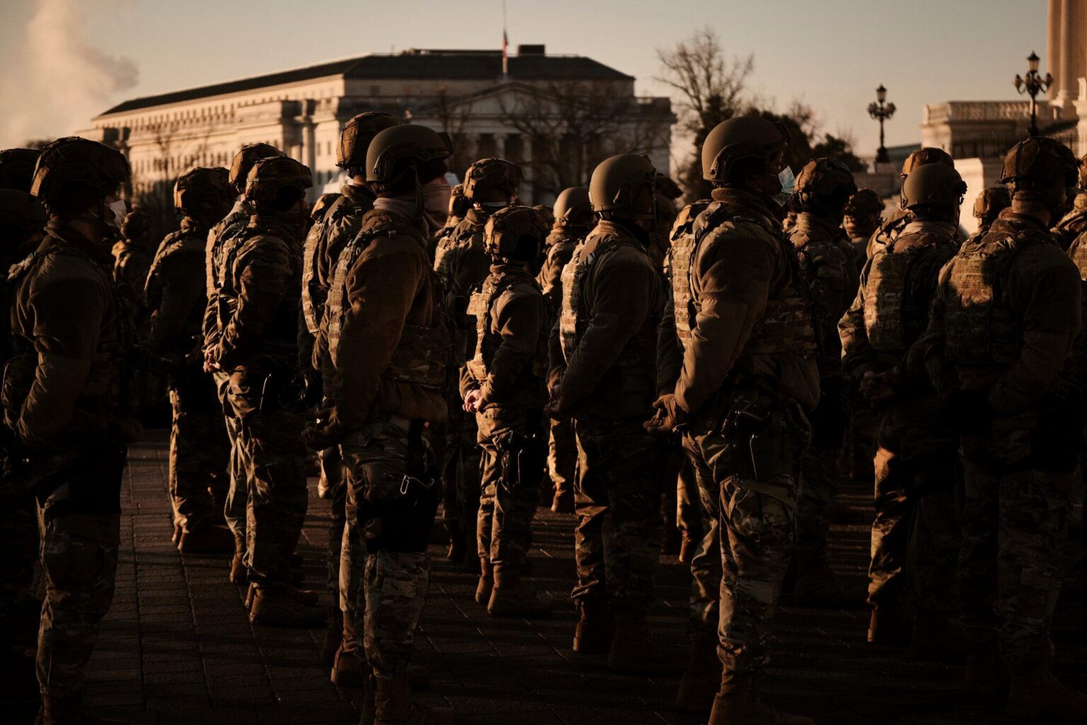 Veteran who stormed the Capitol tried to join Russian Army, feds say