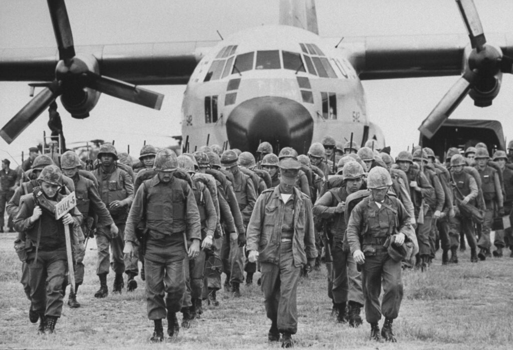 US troops arriving in Texas, California to support border security