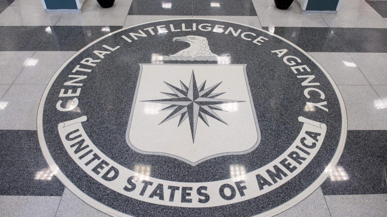 Trump Extends Buyout Offers To All Members of the CIA